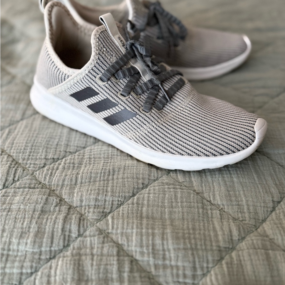 Adidas Gray and White Sneakers with Streamlined Silhouette